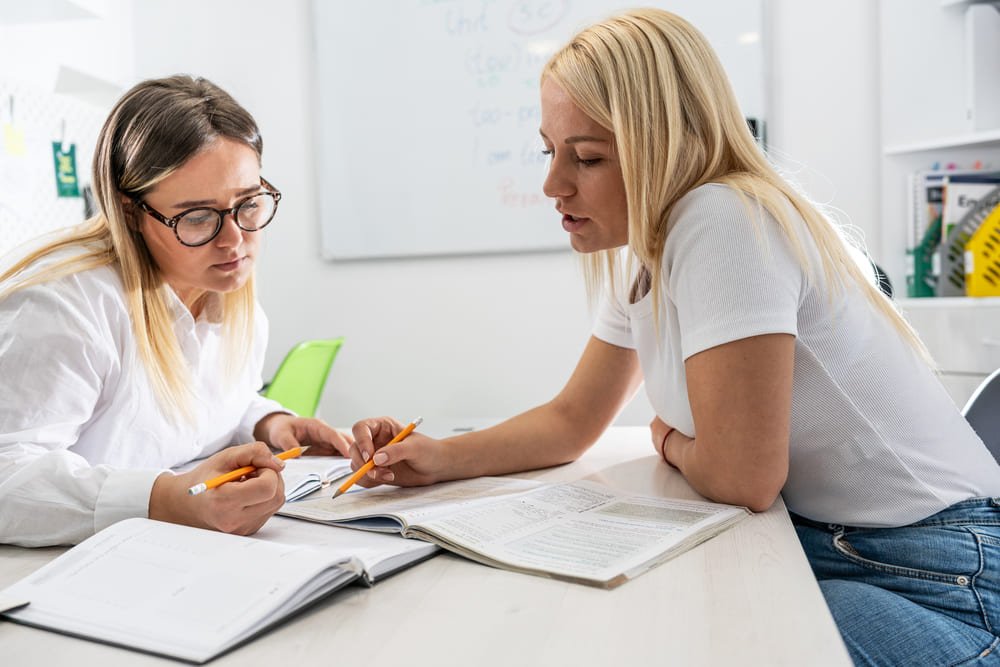 Práctica oral con profesor para un examen oficial de inglés